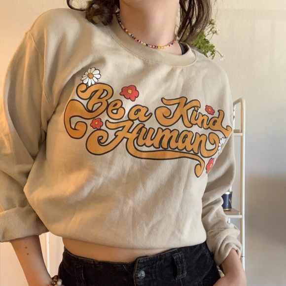 “Be a Kind Human” Cream Soft Sweatshirt Size S - Picture 3 of 8